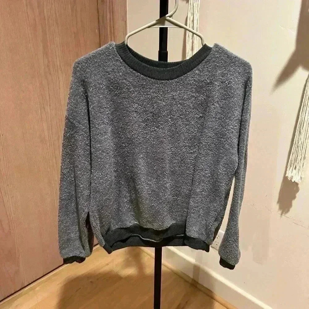 Three Paper Dolls Long sleeve Grey Shirt